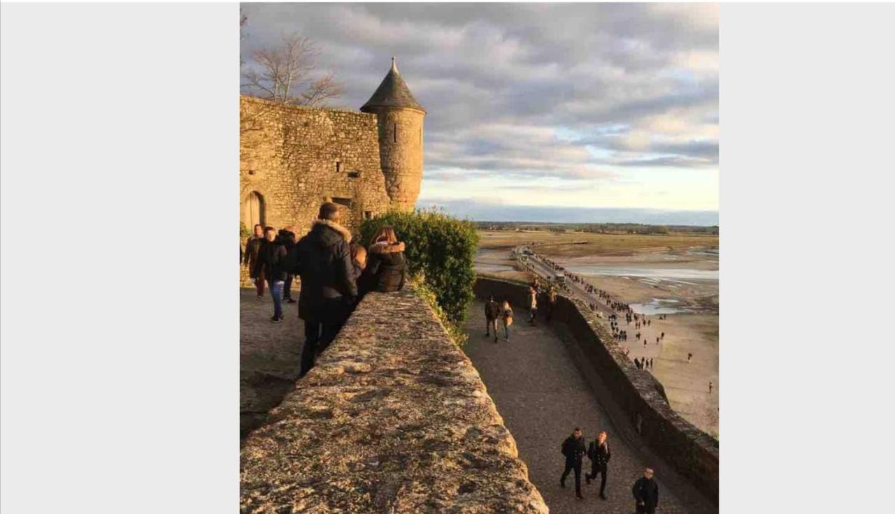 Maison Familiale A 10 Min Du Mont Saint Michel Pontorson Eksteriør billede